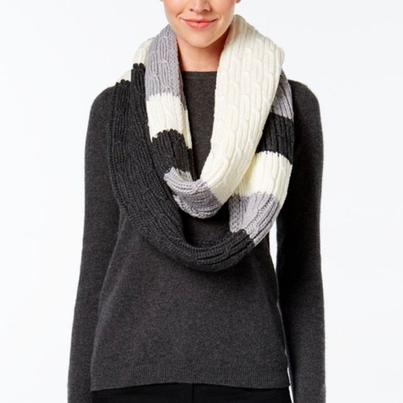 MICHAEL Michael Kors Accessories - MICHAEL MICHAEL KORS Heavy Luxury Knit Infiniti Scar